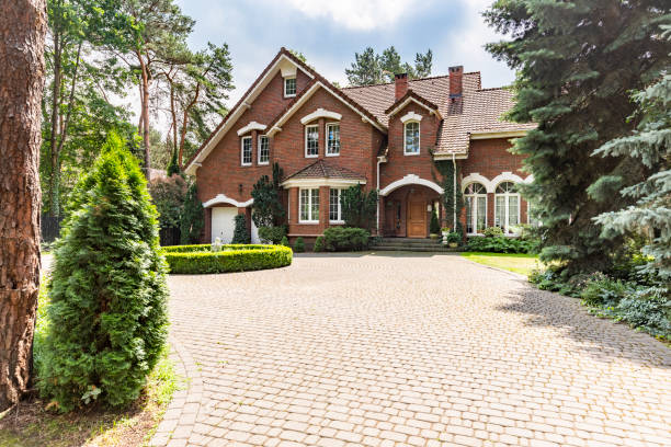 Reasons to Select Us for Your Driveway Paving Requirements in Cypress Lake, FL